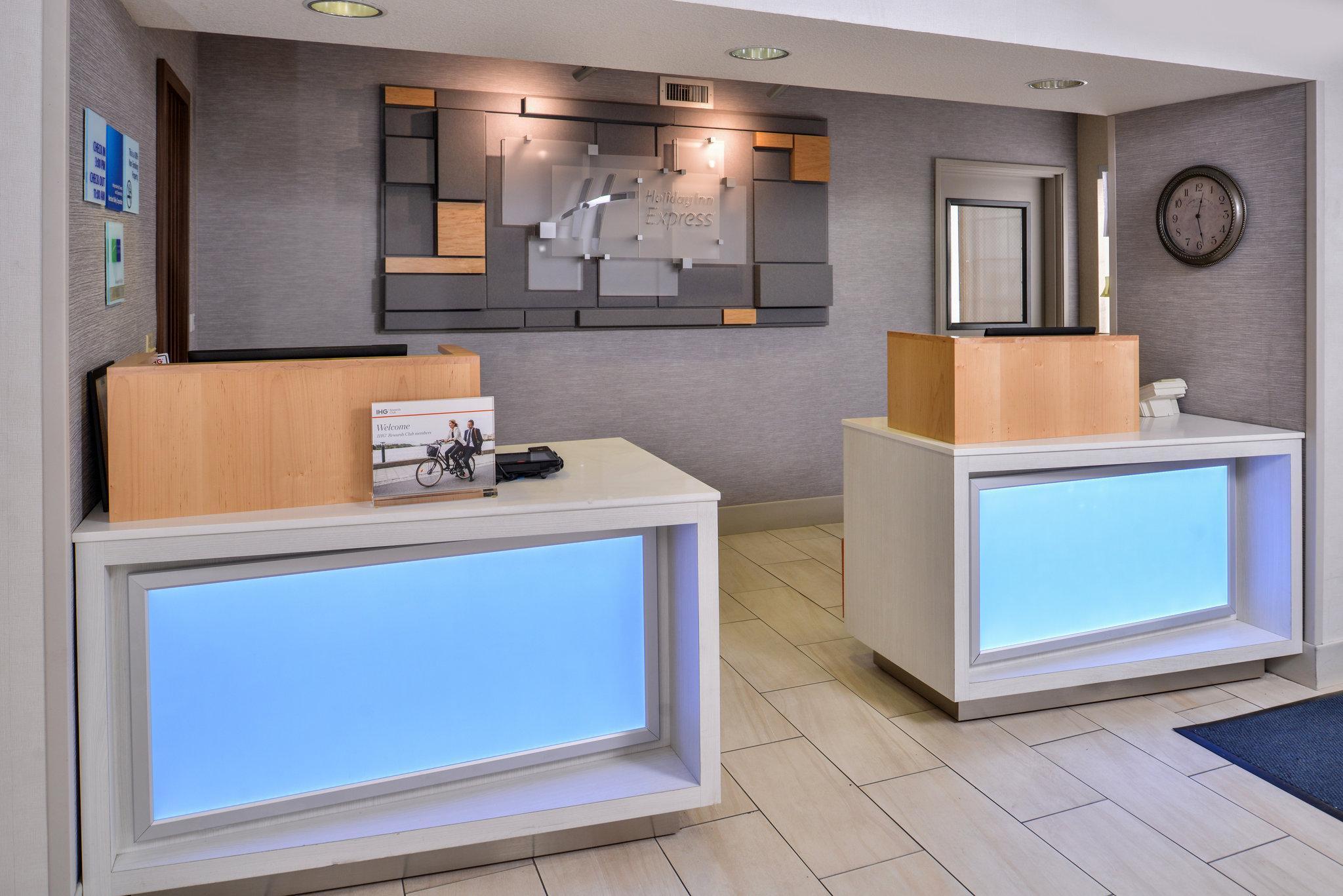 Holiday Inn Express Westley By Ihg Zewnętrze zdjęcie