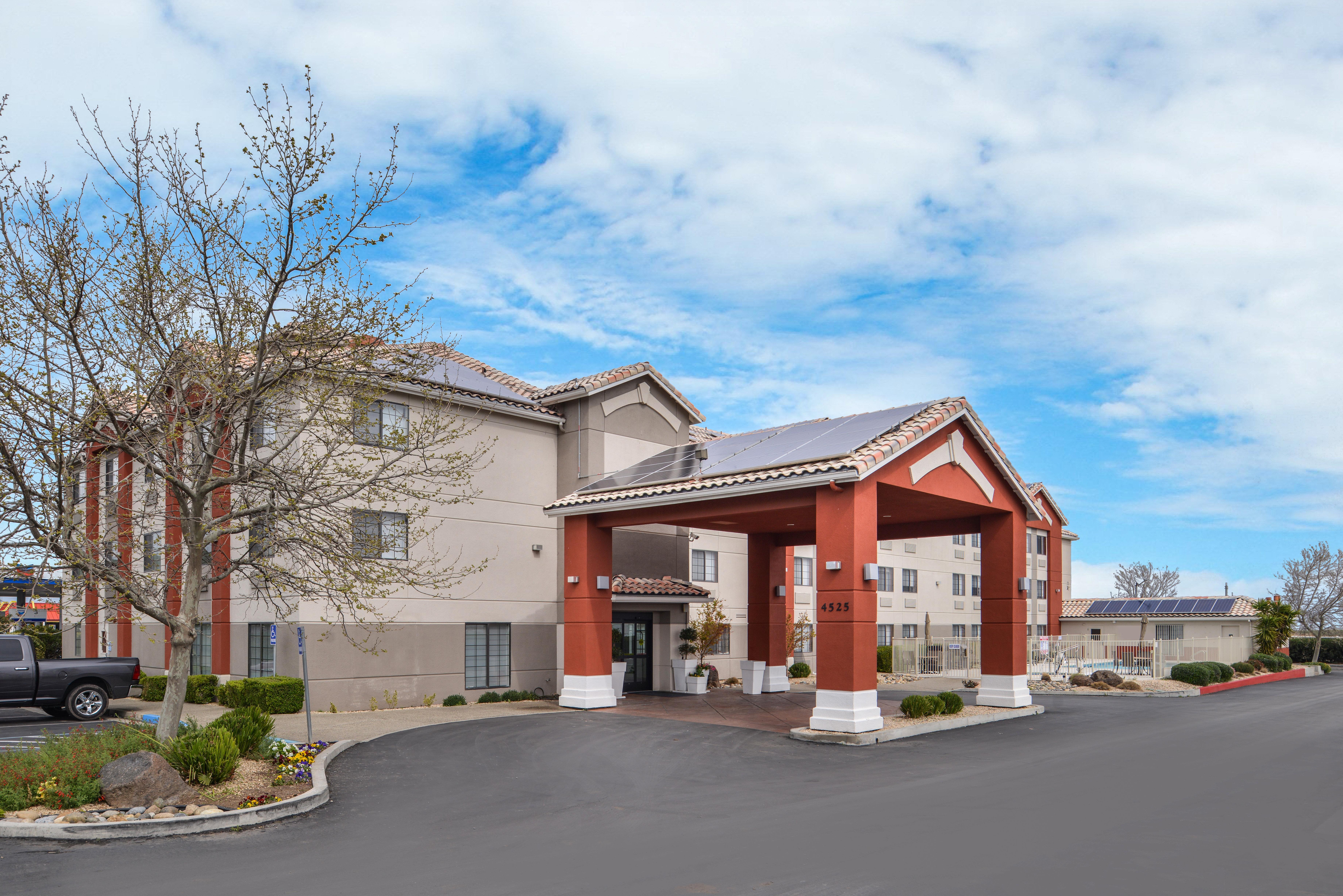 Holiday Inn Express Westley By Ihg Zewnętrze zdjęcie